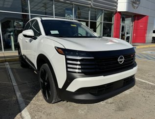 New 2025 Nissan Kicks SR image 1