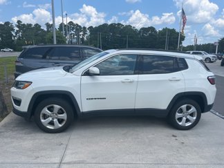 Used 2019 Jeep Compass Latitude w/ Cold Weather Group image 1