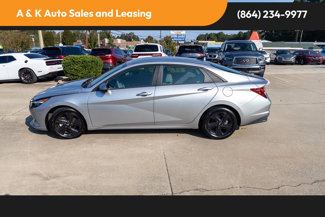 Used 2021 Hyundai Elantra SEL w/ Cargo Package image 1