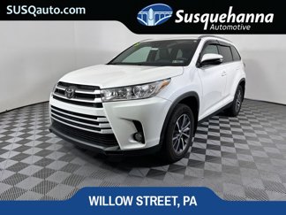 Used 2019 Toyota Highlander XLE image 1