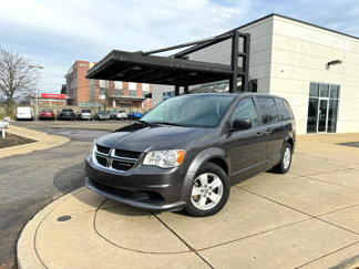 Used 2016 Dodge Grand Caravan SE w/ Quick Order Package 29E SE image 1