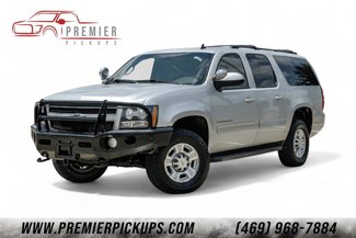 Used 2011 Chevrolet Suburban 2500 LT image 1