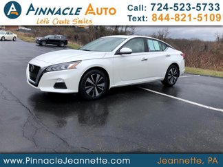 Used 2022 Nissan Altima 2.5 SV w/ SV Premium Package image 1