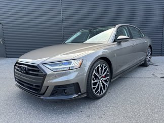 Used 2021 Audi S8 L w/ S8 Executive Package image 1