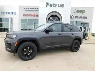 New 2025 Jeep Grand Cherokee Altitude image 1