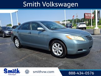 Used 2008 Toyota Camry LE image 1