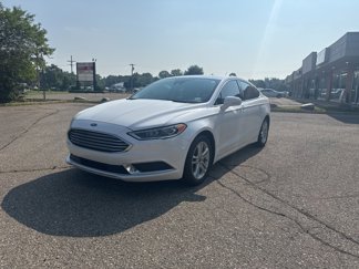 Used 2018 Ford Fusion SE w/ Fusion SE Technology Package image 1