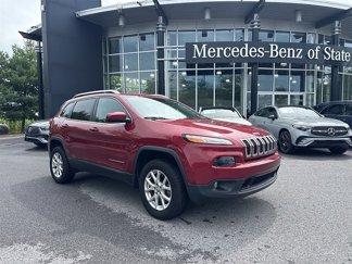 Used 2017 Jeep Cherokee Latitude w/ Comfort/Convenience Group image 1