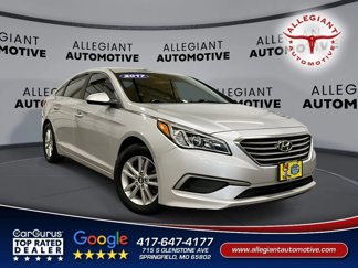 Used 2017 Hyundai Sonata SE image 1