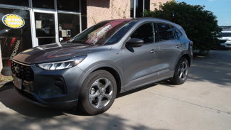 Used 2024 Ford Escape ST-Line w/ Tech Pack #1 image 1