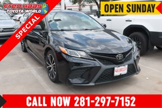 Used 2020 Toyota Camry SE image 1