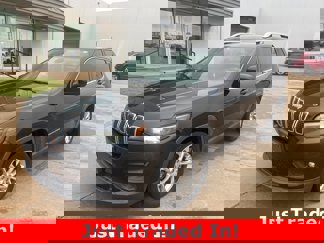 Used 2019 Jeep Cherokee Latitude w/ Popular Appearance Group image 1