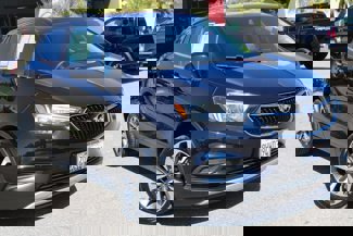 Used 2021 Buick Encore Preferred image 1