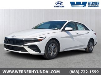 New 2025 Hyundai Elantra SE image 1