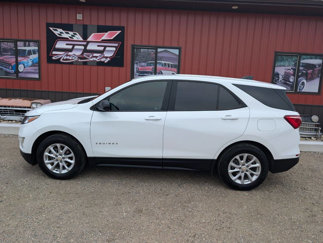 Used 2020 Chevrolet Equinox LS w/ LS Convenience Package image 1