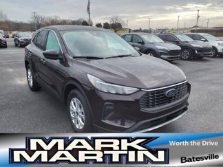 Used 2023 Ford Escape Active image 1