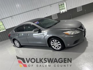 Used 2017 Nissan Altima 2.5 S w/ Power Driver Seat Package image 1