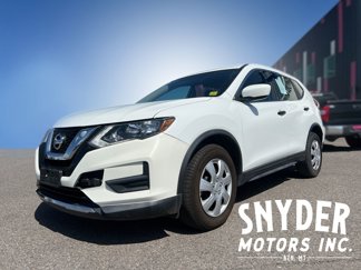 Used 2017 Nissan Rogue S image 1