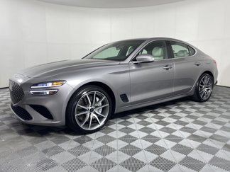 Used 2024 Genesis G70 2.5T image 1