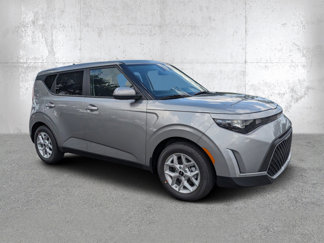 New 2025 Kia Soul LX image 1