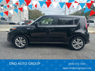 Used 2015 Kia Soul + image 1