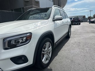 Used 2022 Mercedes-Benz GLB 250 4MATIC image 1