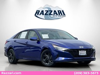 Used 2023 Hyundai Elantra SEL w/ Cargo Package image 1