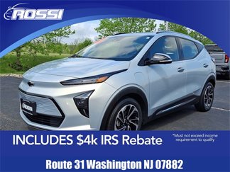 Used 2022 Chevrolet Bolt EUV Premier w/ Sun & Sound Package image 1