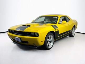 Used 2010 Dodge Challenger R/T image 1