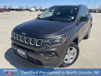 Used 2022 Jeep Compass Latitude image 1