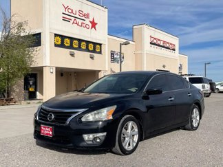 Used 2015 Nissan Altima 2.5 SV image 1