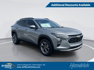 New 2025 Chevrolet Trax LT w/ Sunroof Package image 1