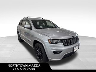 Used 2019 Jeep Grand Cherokee Altitude image 1