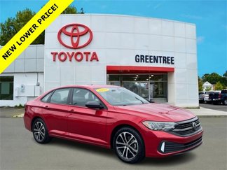 Used 2024 Volkswagen Jetta Sport image 1