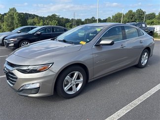 Used 2023 Chevrolet Malibu LT image 1