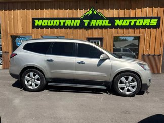 Used 2017 Chevrolet Traverse LT w/ Style and Technology Package image 1