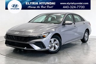 Certified 2025 Hyundai Elantra SE image 1