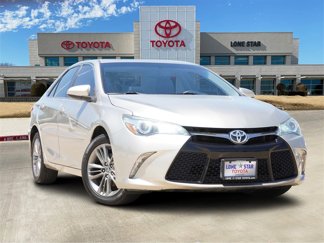 Used 2016 Toyota Camry SE w/ Moonroof Package image 1