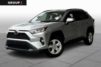 Used 2020 Toyota RAV4 XLE image 1
