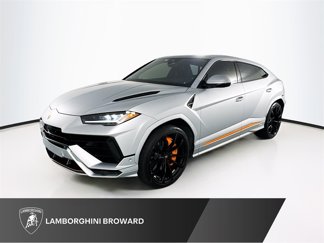 Used 2023 Lamborghini Urus S image 1