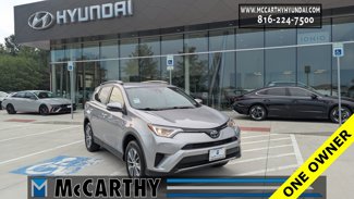 Used 2018 Toyota RAV4 LE image 1