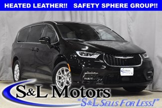 New 2025 Chrysler Pacifica Select image 1