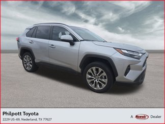 Used 2022 Toyota RAV4 XLE Premium image 1