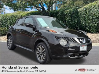 Used 2017 Nissan Juke SV image 1