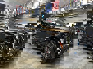 Used 2025 Cadillac Escalade ESV V image 1