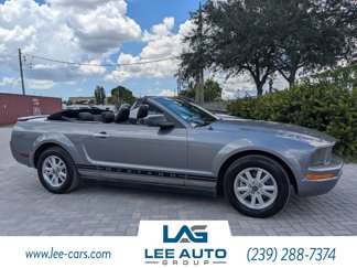 Used 2007 Ford Mustang Deluxe image 1