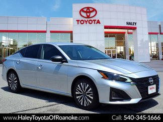 Used 2024 Nissan Altima 2.5 SV image 1