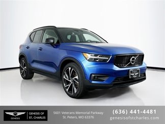 Used 2021 Volvo XC40 T5 R-Design image 1