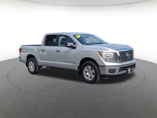 Used 2018 Nissan Titan SV image 1