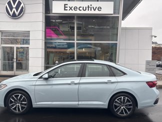 New 2025 Volkswagen Jetta SE image 1